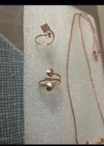 Set Of Two Rings&amp;Necklace