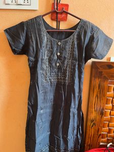 Elegant Embroidered Kurta