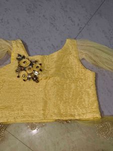 Cute Yellow Girls Clothing Set