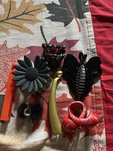 Hair clips
