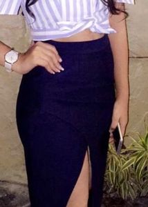 ❗️SALE ❗️Pencil Skirt With Front Slit