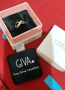 ❗ BRAND NEW GIVA SILVER RING 💍❗