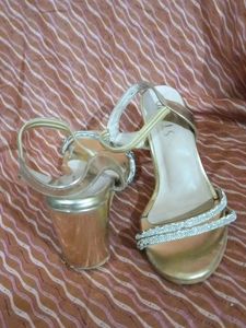 STARIO HEELS