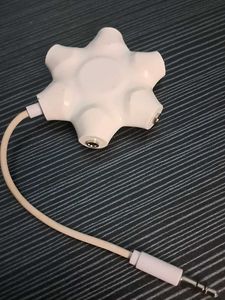 AmazonBasics Audio Splitter