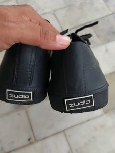 Black Sports Shoes