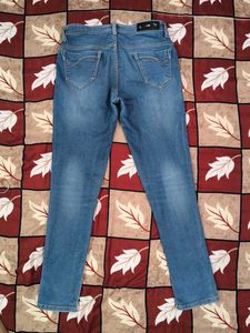 Classic Blue Denim Jeans (Slim Fit)