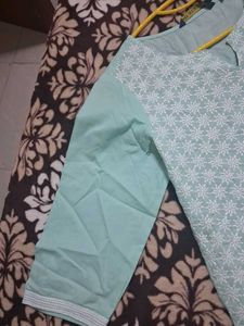 Elegant Embroidered Kurta