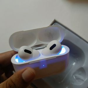 Earbuds ( Bluetooth )