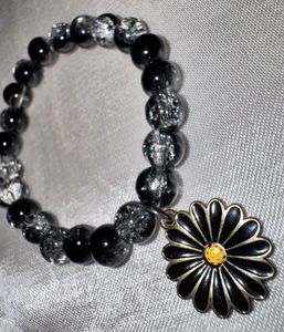 Daisy Charm Bracelet