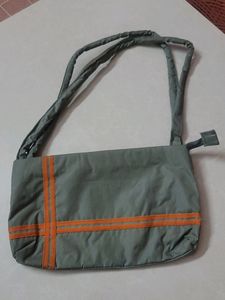 (50% Discount) Holi Offer 😍Grey Shoulder Bag .