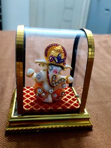 Ganesha Showpiece