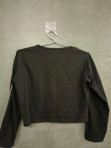 Black V-Neck Cropped Long Sleeve Top M