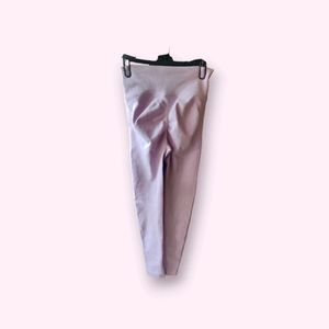 ✨With TAG Brand NEW✨URBANIC gym/Workout Leggings