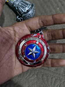Infinity Gauntlet Keychain