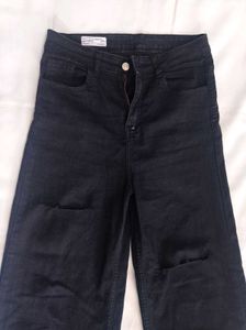 Cut Out Jeans