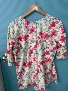 Short Kurti For Women .