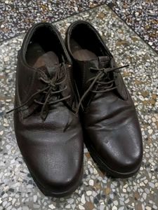 Red tape Shoes