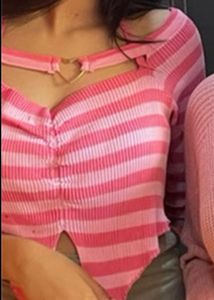 y2k heart shape pink crop top from urbanic