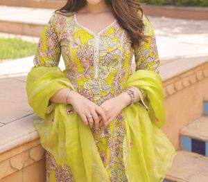 Aachho Reva cotton kurta set
