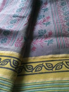 Elegant Ethnic Print Saree