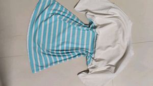 Striped printed Graphic Tee