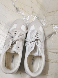Casual Beige Sneakers