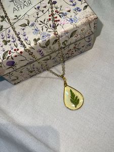 Leafy Affair Necklace
