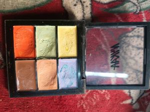 Combo- Nykaa Concealer Palate/ Maybelline Loose Po