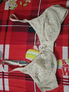 Elegant Lace Trim Bra - Size Unknown 34 to 36