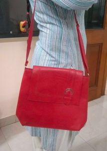 Slingbag For College Girls