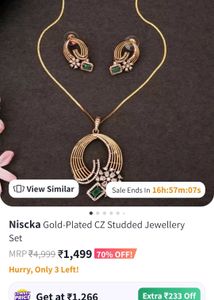 Gold Tone Green Stone Jewelry Set