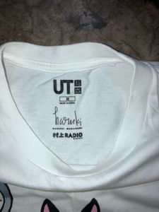 UNIQLO T-shirt