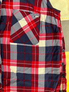 Casual sleeveless summer shirt from Only!