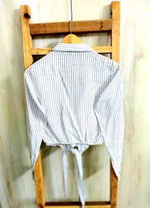 Lining Design Crop Top Size-30-32