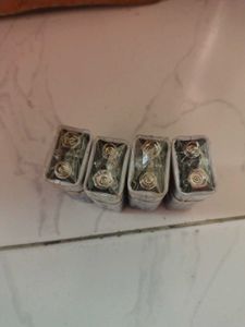 New Packed Set Of 4 Battery
