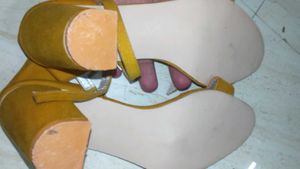Women&#39;s Yellow Sandals UK Size -4