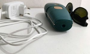 Laser hair removal device
