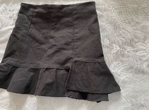 Ruffled Hem Mini Skirt