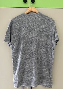 GAP Graphic Tee - Casual Style