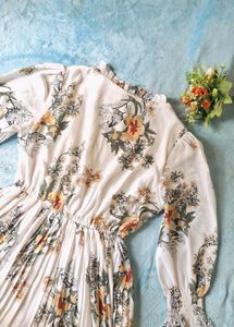 Pretty White Dress🤍💐