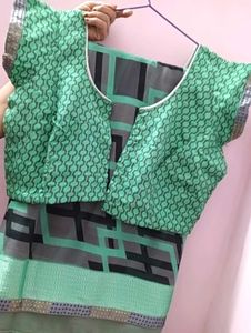 Stylish Patterned Saree