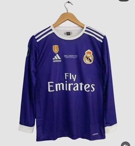 Real Madrid Jersey (2017)