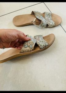hand work flats
