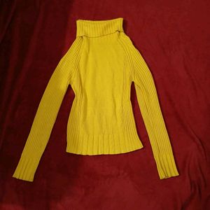 Yellow Fall/winter Turtle Neck Sweater(Women&#39;s)