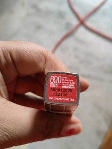 Maybelline Creamy Matte Lipstick 690