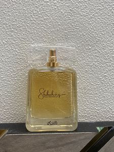 Imported Perfume: Shuhrah Pour Femme