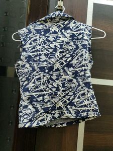 Sleeveless Zip-Up Top