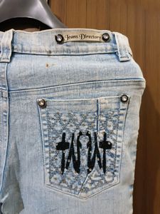 3 Jeans Rs 100 each