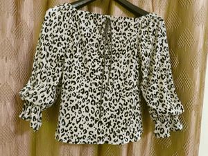 Leopard Print Off-Shoulder Top