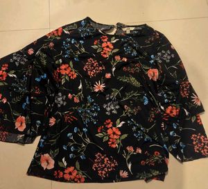 Floral Print Bell Sleeve Top